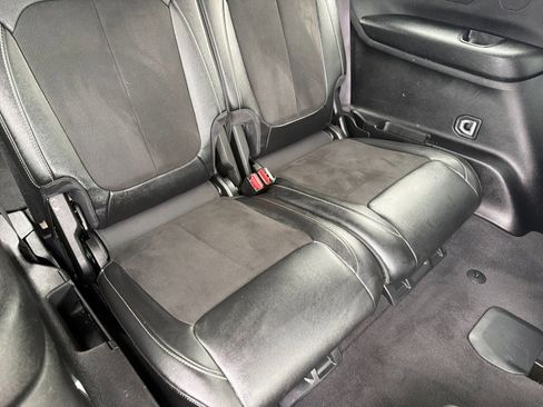 Used 2023 Jeep Grand Cherokee L Laredo AWD/4WD image 18