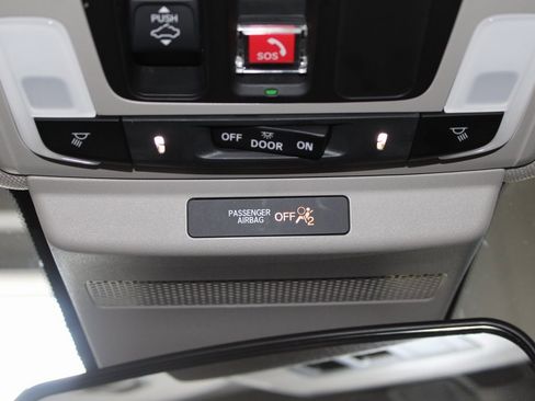 Certified 2024 Honda Accord EX image 33