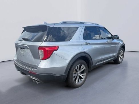 Used 2020 Ford Explorer Platinum AWD/4WD image 3