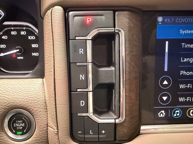 Used 2021 GMC Yukon Denali w/ Denali Premium Package AWD/4WD image 38