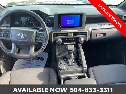 Certified 2026 Toyota Tacoma SR5 AWD/4WD image 22