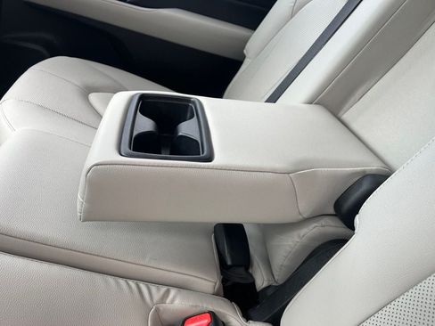 Used 2025 Toyota Grand Highlander FWD image 14