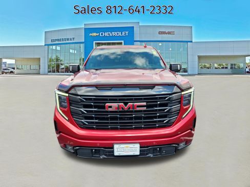 Used 2024 GMC Sierra 1500 AT4 AWD/4WD image 2