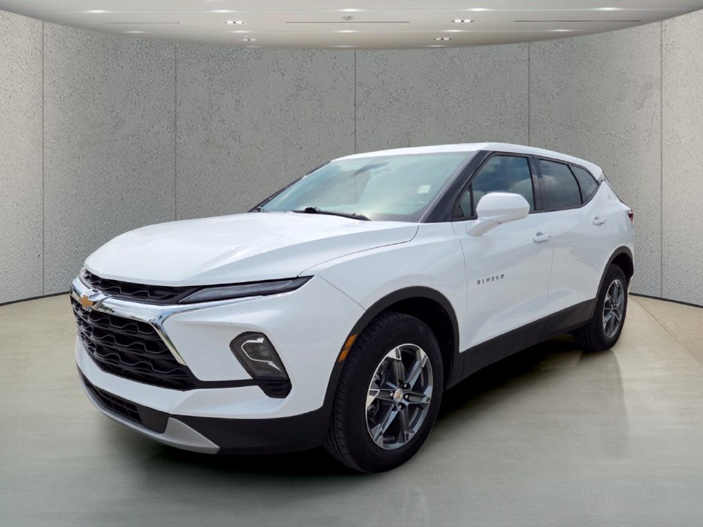Used 2025 Chevrolet Blazer LT AWD/4WD image 12