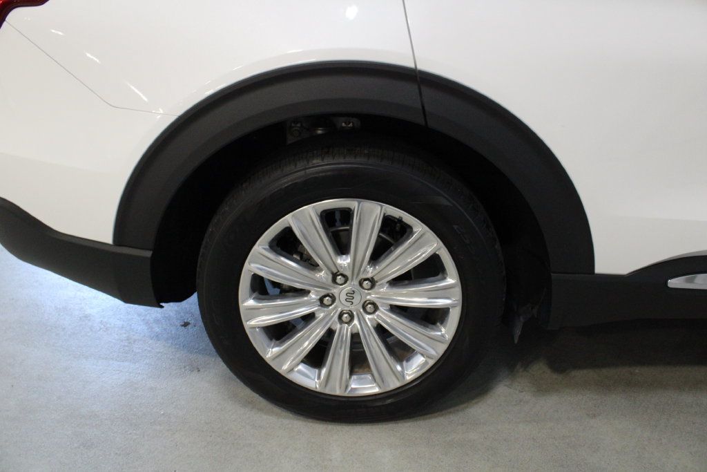 Used 2022 Ford Explorer King Ranch w/ Premium Technology Package RWD image 28