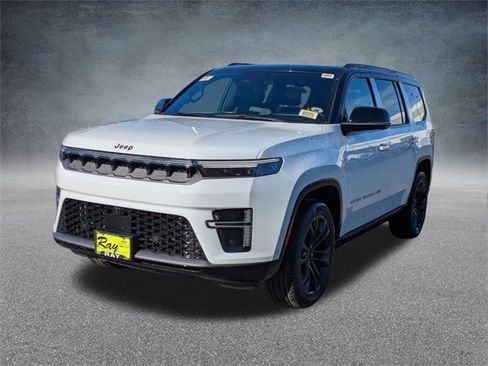 New 2026 Jeep Grand Wagoneer Summit image 8