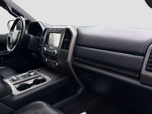 Used 2021 Ford Expedition XLT AWD/4WD image 32