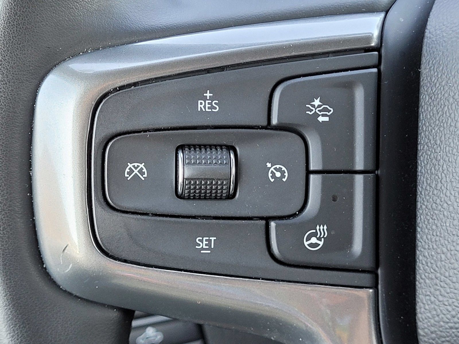 Used 2024 Chevrolet Silverado 1500 RST AWD/4WD image 23