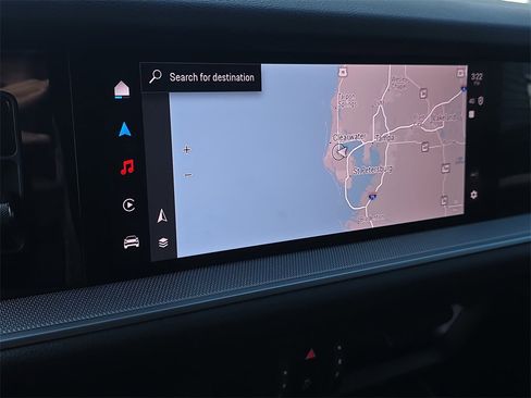 Used 2025 Porsche Cayenne image 29