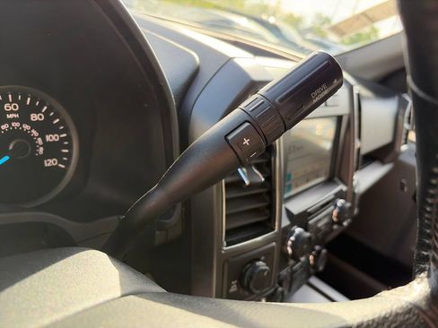Used 2018 Ford F150 XLT w/ Equipment Group 302A Luxury AWD/4WD image 45