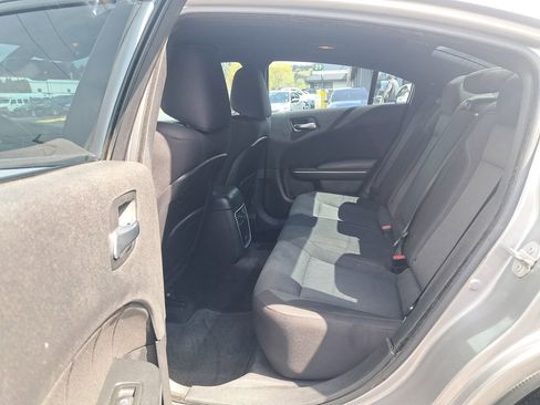 Used 2015 Dodge Charger SXT RWD image 13