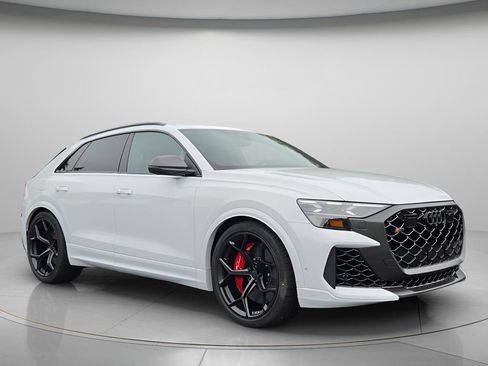 New 2026 Audi RS Q8 performance AWD/4WD image 3