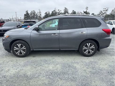 Used 2020 Nissan Pathfinder S image 6