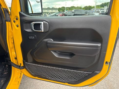 Certified 2021 Jeep Wrangler Sport AWD/4WD image 22