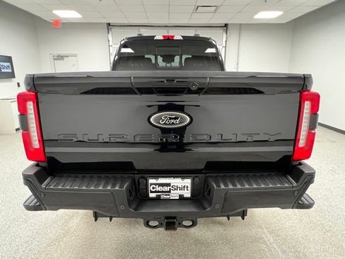 Used 2024 Ford F350 Lariat w/ Black Appearance Package AWD/4WD image 9