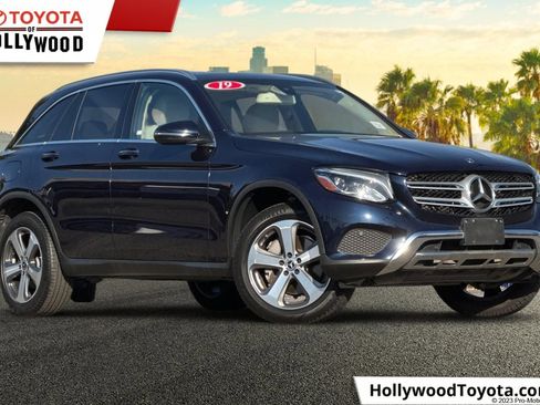 Used 2019 Mercedes-Benz GLC 300 image 1