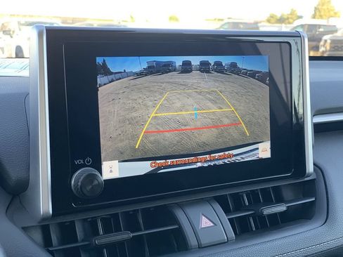 Used 2024 Toyota RAV4 XLE FWD image 12