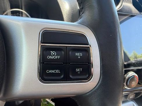 Used 2014 Jeep Compass Latitude w/ Sun/Sound Group FWD image 14
