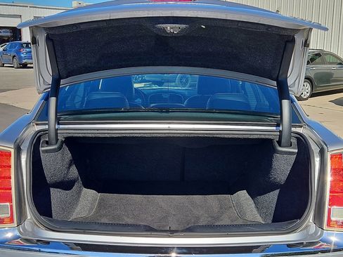 Used 2013 Chrysler 300 C image 7