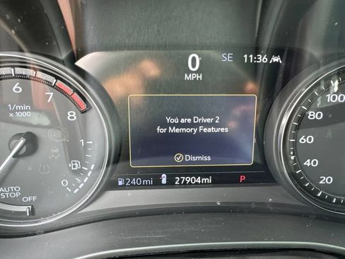Used 2020 Cadillac XT5 Premium Luxury FWD image 8