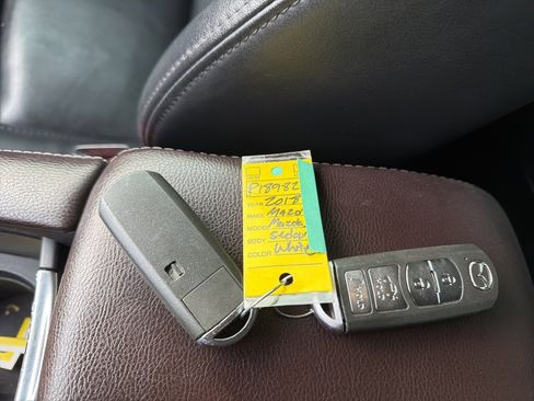 Used 2018 MAZDA MAZDA3 Touring image 24