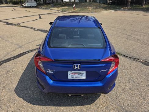 Used 2020 Honda Civic Sport image 6