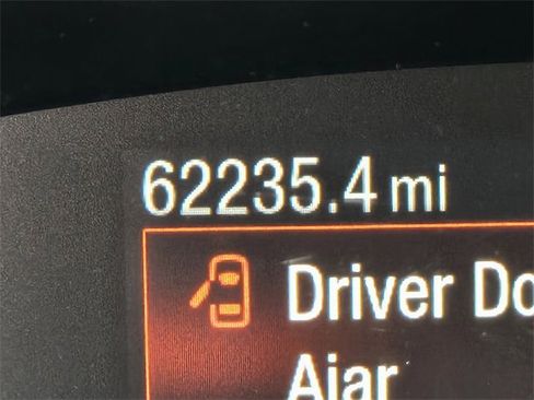 Used 2020 Ford Escape SE image 24