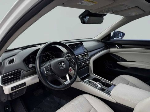 Used 2018 Honda Accord Touring image 21