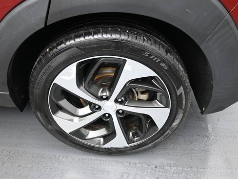 Used 2018 Hyundai Tucson Value w/ Cargo Package FWD image 19