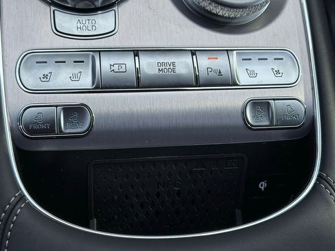 Used 2025 Genesis G90 3.5T image 38