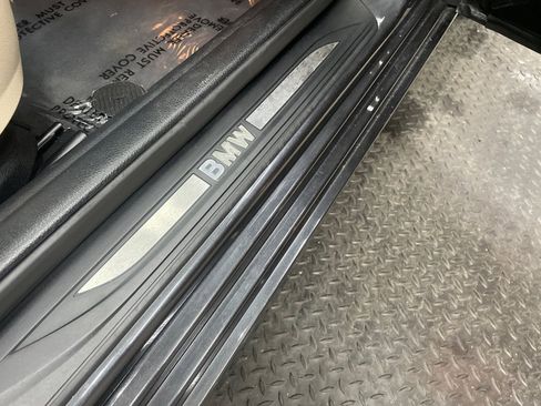 Used 2011 BMW 528i Sedan RWD image 39