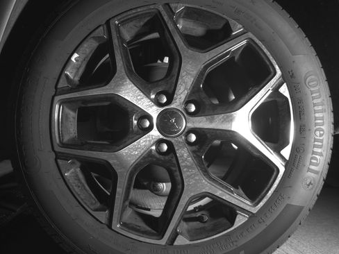 Used 2025 Jeep Compass Limited image 14