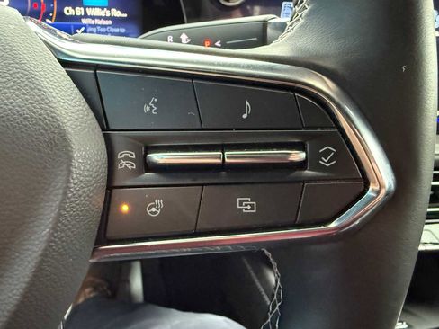 Used 2024 Chevrolet Traverse LT w/ Enhanced Driving Package image 90