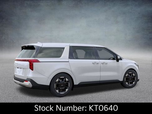 New 2026 Kia Carnival EX image 6
