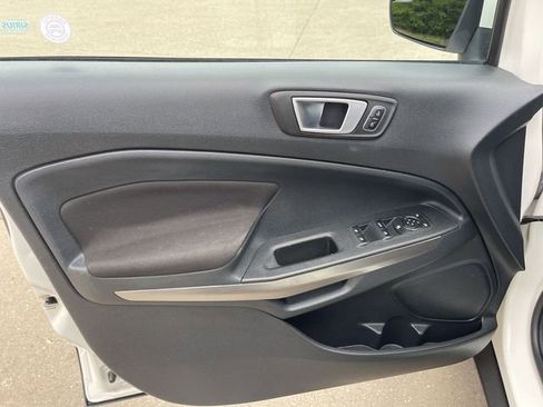 Used 2018 Ford EcoSport SE w/ SE Cold Weather Package FWD image 10