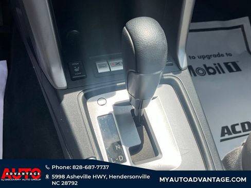 Used 2017 Subaru Forester 2.5i Limited AWD/4WD image 12