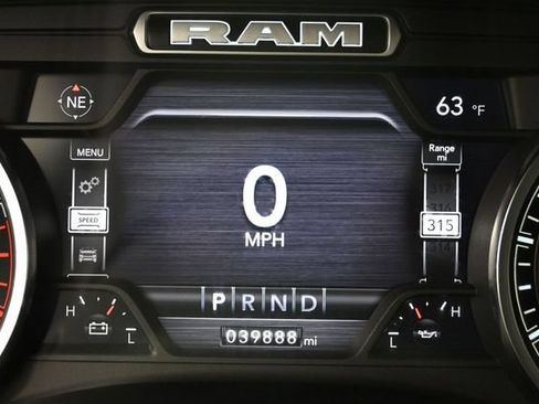Used 2022 RAM 2500 Big Horn w/ Level A Equipment Group AWD/4WD image 13