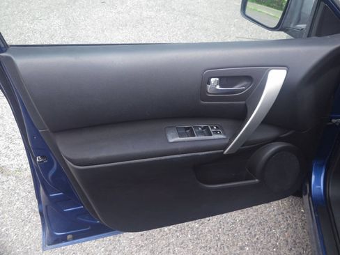 Used 2008 Nissan Rogue SL w/ Moonroof Pkg AWD/4WD image 19