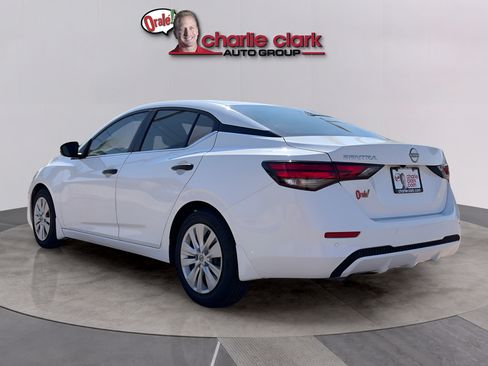 Used 2024 Nissan Sentra S FWD image 3
