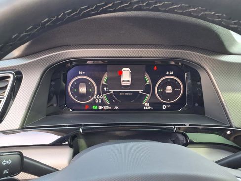 Used 2024 Volkswagen Atlas Peak Edition SE image 48