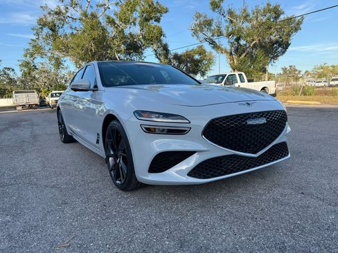 Used 2022 Genesis G70 3.3T image 10