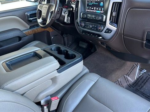 Used 2018 GMC Sierra 1500 SLT image 18