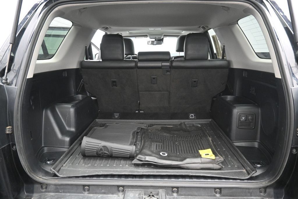 Certified 2022 Toyota 4Runner Limited AWD/4WD image 32