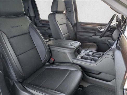 Used 2024 GMC Sierra 3500 Denali w/ Denali Reserve Package image 22