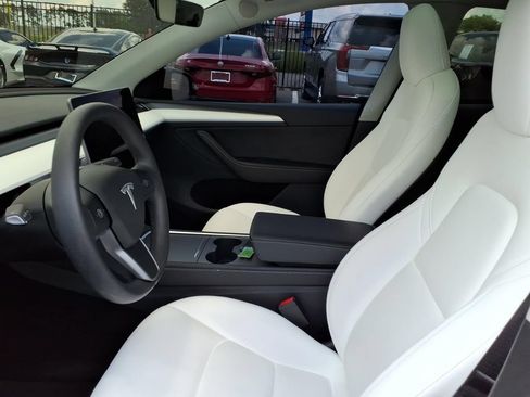 Used 2025 Tesla Model Y Performance AWD/4WD image 25