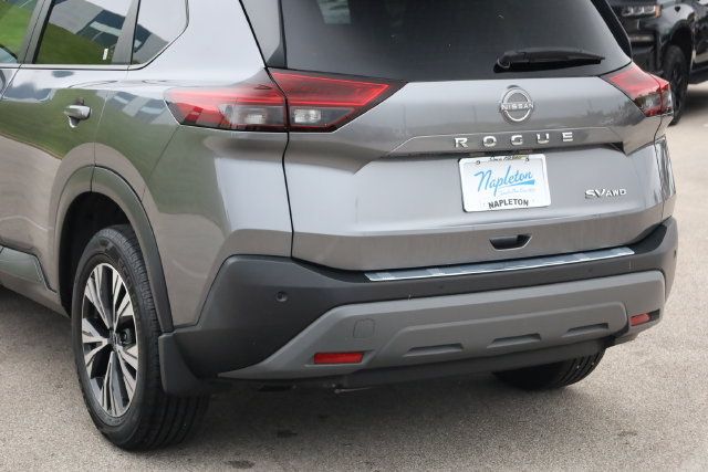 Used 2023 Nissan Rogue SV AWD/4WD image 7