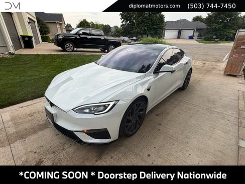 Used 2026 Tesla Model S Plaid AWD/4WD image 1