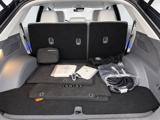 Used 2023 Hyundai Ioniq 5 SEL AWD/4WD image 13