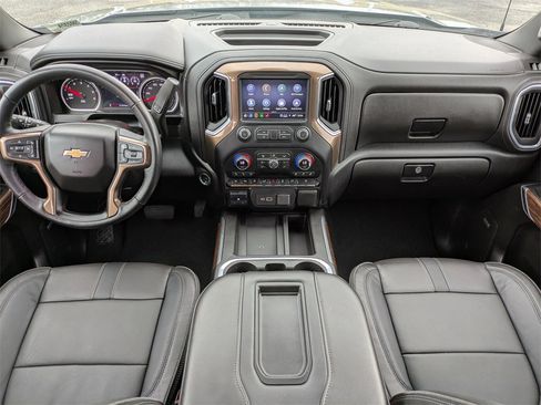 Used 2021 Chevrolet Silverado 1500 High Country w/ Technology Package image 14