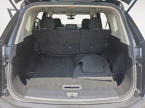 Used 2023 Nissan Rogue S AWD/4WD image 32